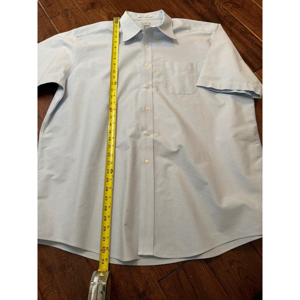 LL‎ Bean Mens Light Blue Wrinkle Resistant Oxford Shirt Short Sleeve 18 Reg - Picture 2 of 5